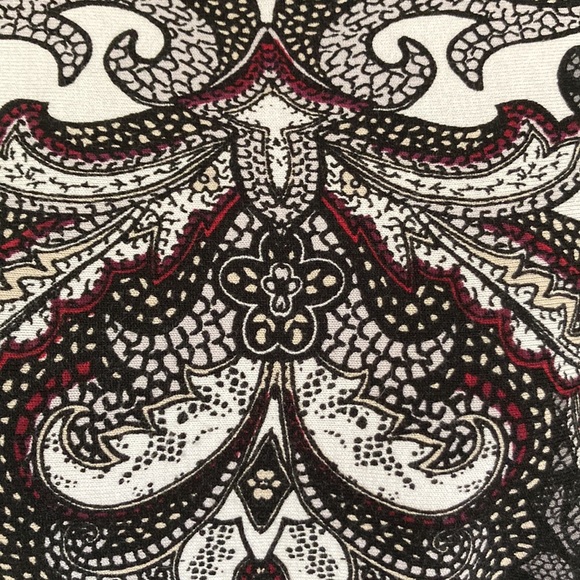 Fancy pattern sweater - Picture 2 of 5